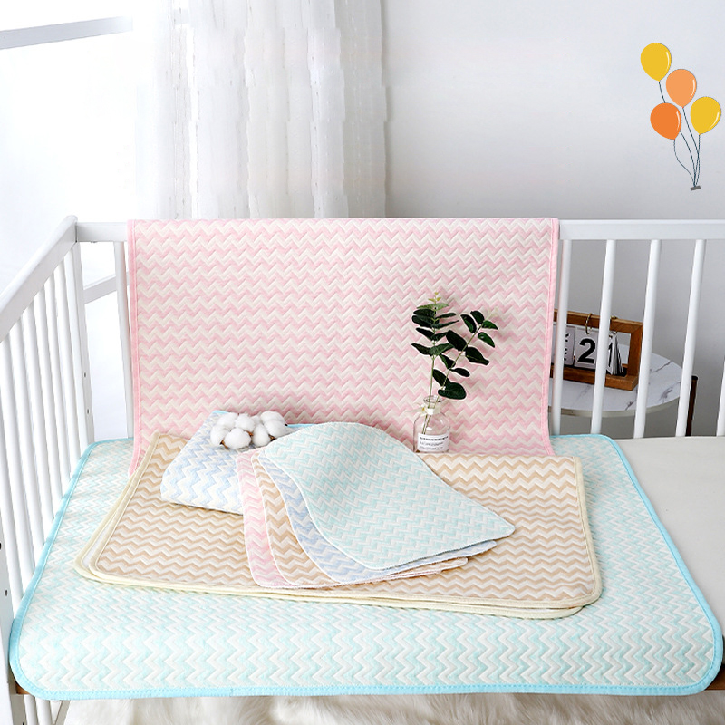 แผ่นรองเปลี่ยนผ้าอ้อมเด็กแบบใช - Changing Table Topper บทวิจารณ์และราคา